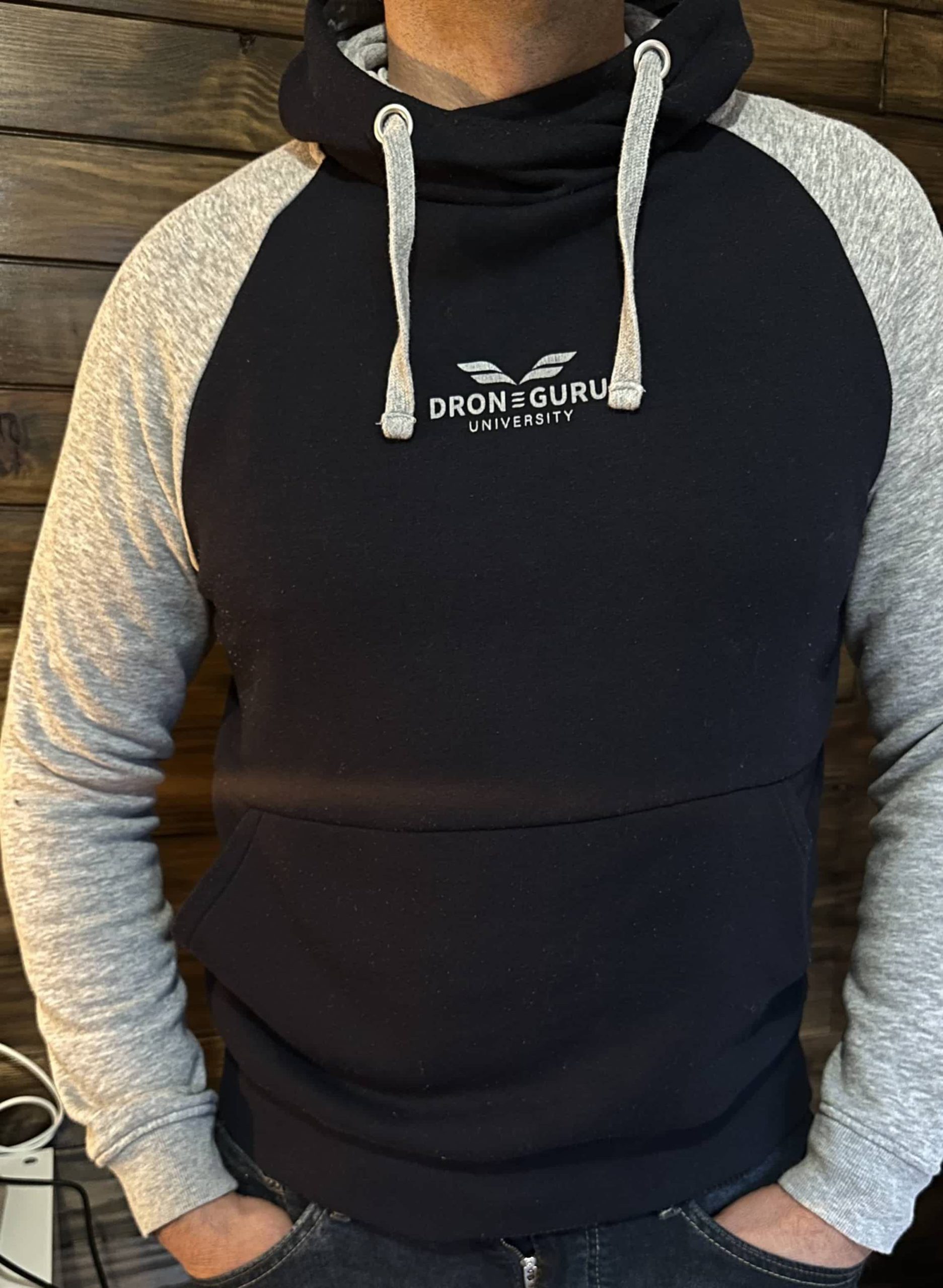Sudadera "Drone Guru University" - Imagen 6