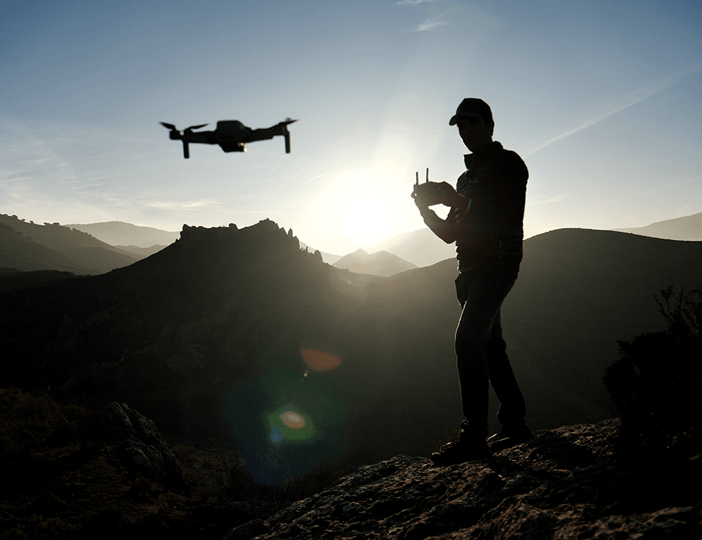 Rafa-pilotando-dron Filmación Aérea con drones