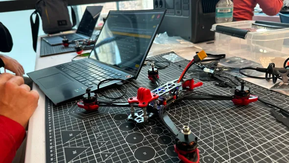 curso presencial de pilotaje de drones